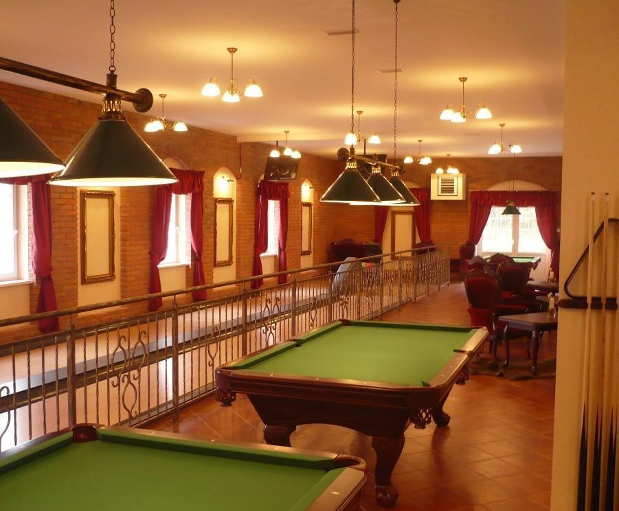 Hotel Ksiezycowy Dworek คัทเซิร์น ภายนอก รูปภาพ